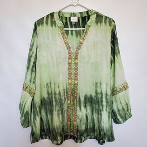 CUPIO TIE DYE TWO TONE GREEN TOP EMBROIDERED LONG SLEEVE SPLIT NECK WOMENS (M)